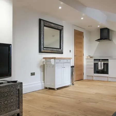 Hanover House 4* 利兹