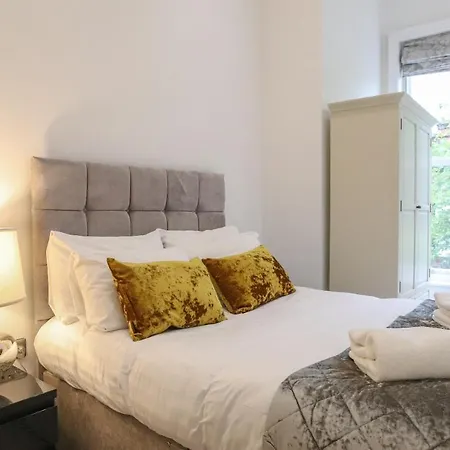 Hanover House 公寓式酒店