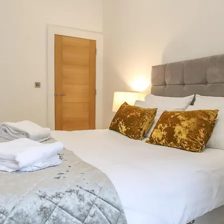 Hanover House 4*