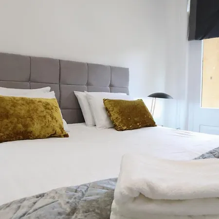 Hanover House 公寓式酒店