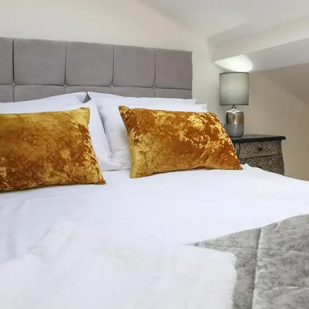 Hanover House 4* 利兹