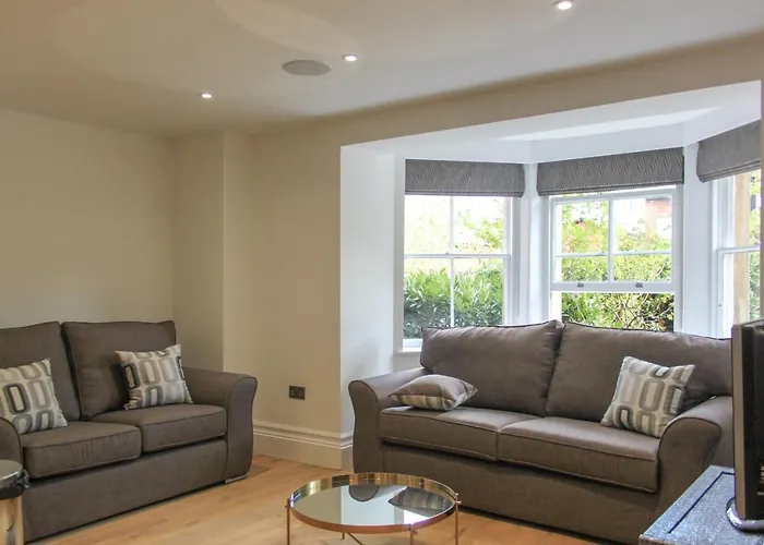 Hanover House Aparthotel