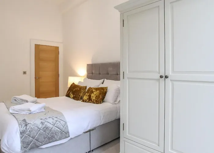 Hanover House Leeds (West Yorkshire)