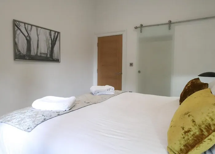 Hanover House Leeds (West Yorkshire)