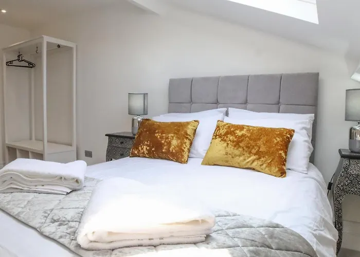 Hanover House Leeds (West Yorkshire)