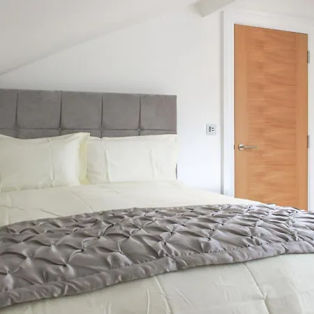 Hanover House Апарт-отель