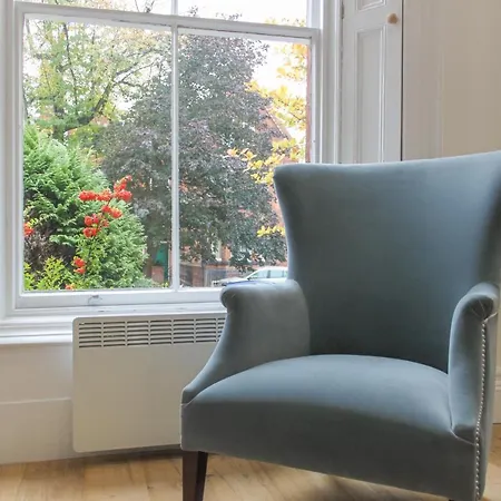Hanover House 4*