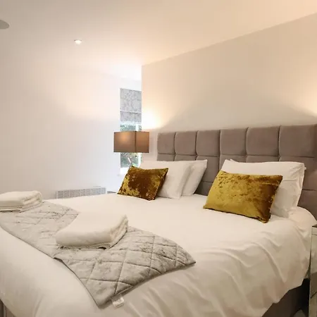 Апарт-отель Hanover House