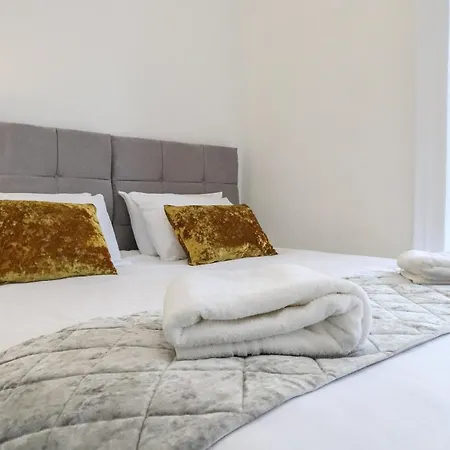 Hanover House Апарт-готель 4*