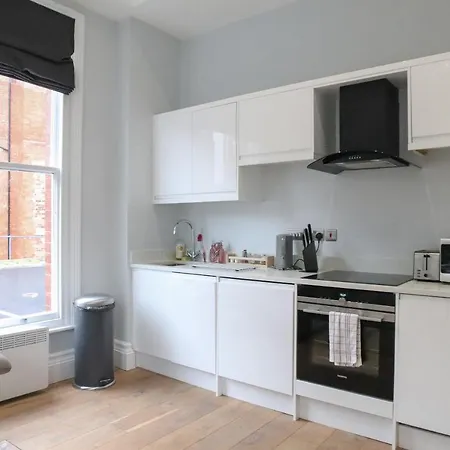 Апарт-отель Hanover House 4*