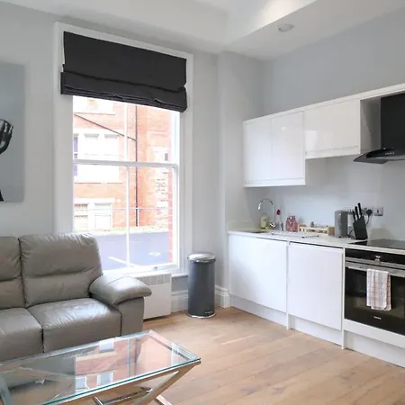 Апарт-отель Hanover House 4*