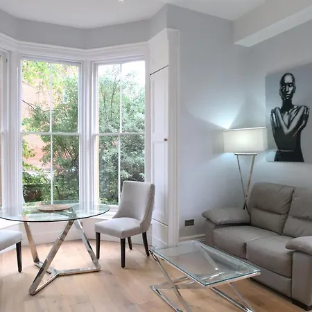 Апарт-отель Hanover House 4*