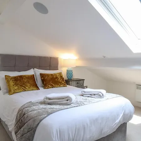 Hanover House Апарт-отель