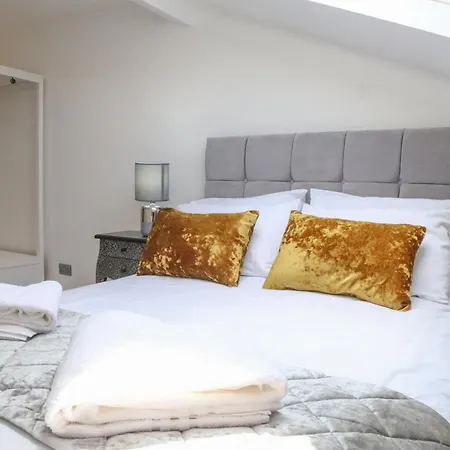 Hanover House Лидс