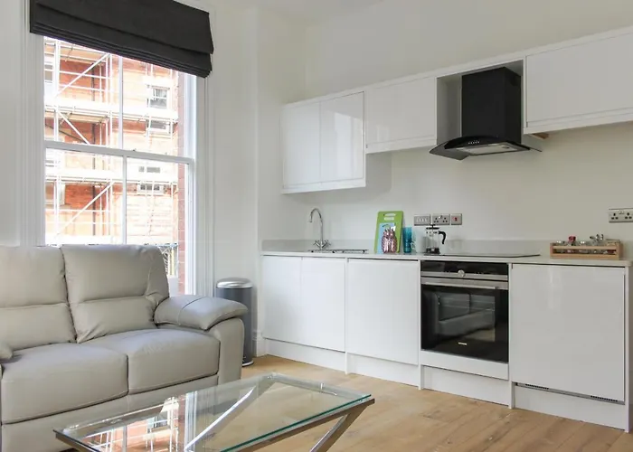 Aparthotel Hanover House 4*