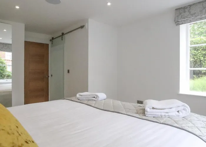 Hanover House Leeds (West Yorkshire)