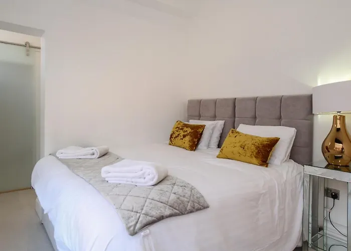 Hanover House Leeds (West Yorkshire)